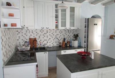Casa superba utilata mobilata Rasnov, pretabila si pentru doua familii - 7