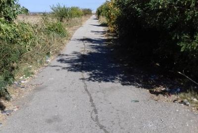 VANZARE TEREN URZICENI LA SOSEAUA DN2 POZITIE EXCELENTA - 3