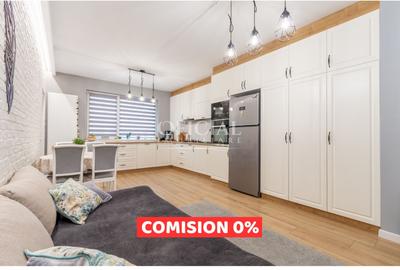 Apartament cu 3 camere semidecomandat în Florești