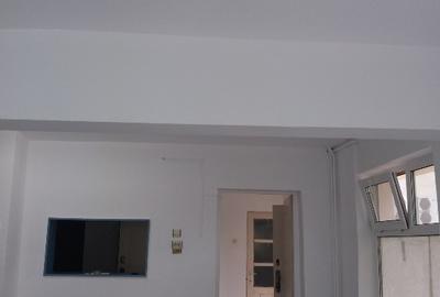 Vanzare spatiu pentru activitati economice in cartierul Vest Ploiesti - 2
