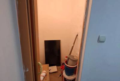 De vanzare Apartament 4 camere, Caransebes - 3