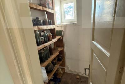 Casa de vanzare, cu 3 camere, doua bucatarii+teren in Simeri - 4