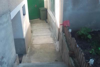 Casă cu 4 camere cu Teren 417 Mp în Schei - 9