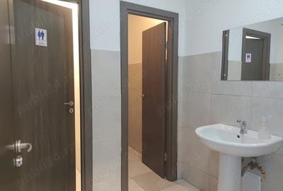 Spațiu comercial, de 870 mp, în Central - 5