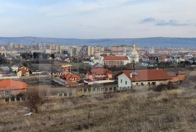 Teren de 1068 mp, în Central