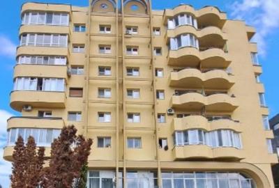 Garsonieră decomandată în Decebal - 1
