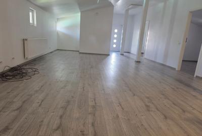 Casă cu 4 camere în Dobroești - 8