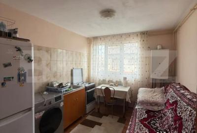 Garsonieră decomandată în Central