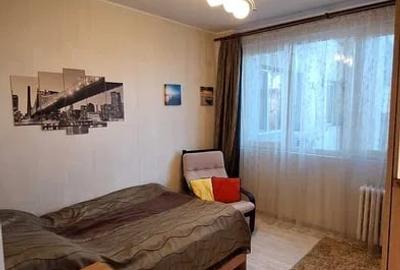 Apartament 3 camere, decomandat, 64 mp, aer conditionat, metrou aproape, 1 Mai - 3