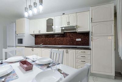 Apartament modern cu 3 camere in Pia?a Spitalului - 1