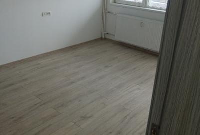 Apartament cu 2 camere semidecomandat în Berceni - 2