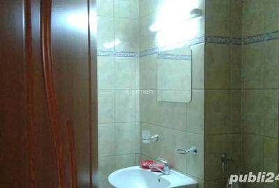Apartament cu 5 camere semidecomandat în Central