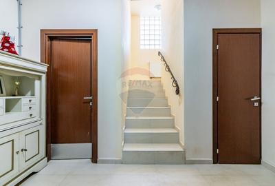 Casă cu 6 camere cu Teren 260 Mp în Tunari - 5