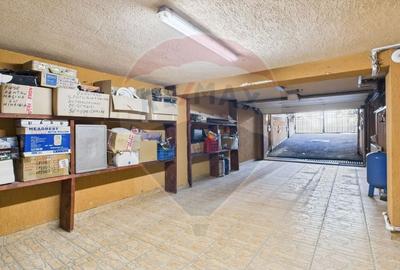 Casă individuală cu 8 camere cu Piscina în Matei Voievod - 9