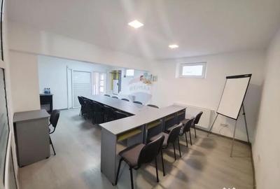 Spațiu comercial, de 68 mp, în Central - 13