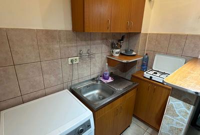 Garsonieră decomandată în UTA - 4