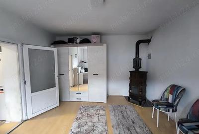 Sacele - Turche?, casa + anexe + teren. - 10