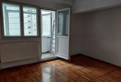 Apartament 2 camere Port, etaj 1/4 3 balcoane, ce... - 4