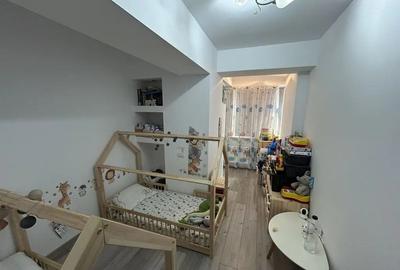 Apartament cu 3 camere decomandat, mobilat în Tomis Nord