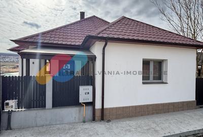 Casă individuală cu 3 camere cu Canalizare în Chinteni - 12