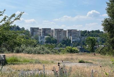 Vând teren intravilan în Portul Cernavodă, 10.000 mp Vând teren intravilan în Portul Cernavodă, 10.000 mp - 9