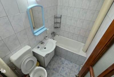 Garsonieră decomandată în Central - 8