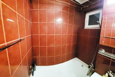 Apartament cu 3 camere decomandat, mobilat în 8 Martie - 14