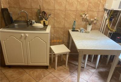 Apartament 3 camere , zona Politia Judeteana , parter , 85 m - 4