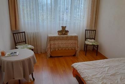 Apartament 3 camere decomandat - 2