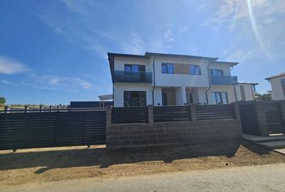 Vila eleganta tip duplex Visan - 2
