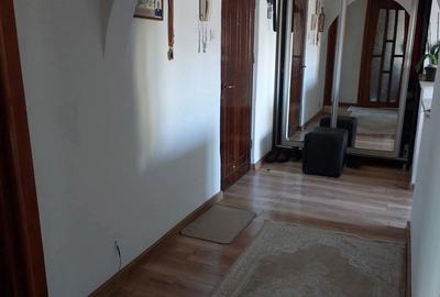 Apartament cu 2 camere decomandat în Central - 1