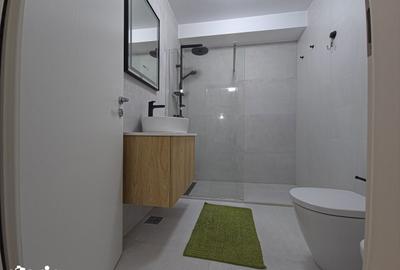 Apartament cu 3 camere, mobilat în Central