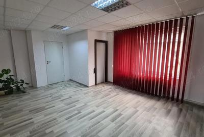 Spațiu comercial, de 70 mp, în Central - 1