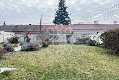 Casa cu 4 camere de vanzare in zona centrala din Oradea - 2