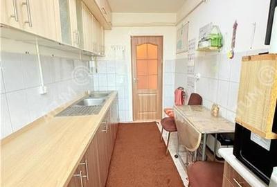 Apartament cu 3 camere decomandate 63 mp utili camara si debara - 8
