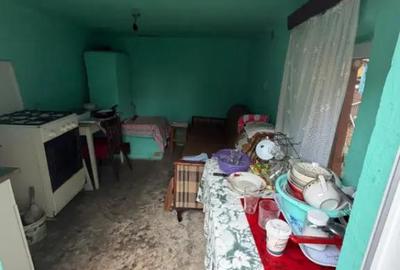 Casă cu 6 camere cu Teren 270 Mp în Central - 2