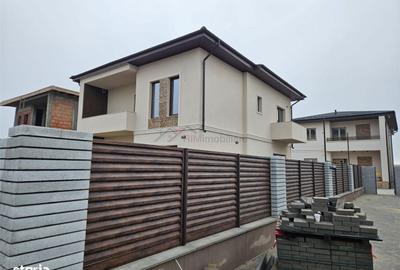 Casă cu 5 camere cu Teren 325 Mp în Central - 16