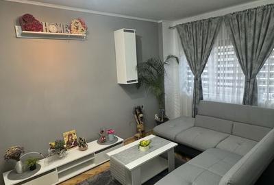 Apartament 3 camere  decomandat , etaj 02 , zona  Cetate - 2