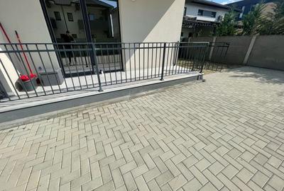 Decomandat. Bucatarie inchisa.Gradina proprie. FINALIZAT. Doua locuri de parcare - 13