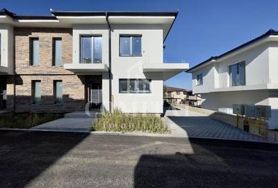 Casă cu 4 camere cu Canalizare în Florești