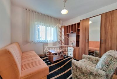 Apartament cu 3 camere decomandat, etaj intermediar, Calea Lipovei Apartament cu 3 camere decomandat, etaj intermediar, Calea Lipovei - 8