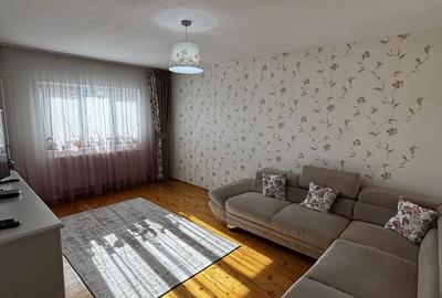 Apartament cu 3 camere decomandat în Rogerius - 12