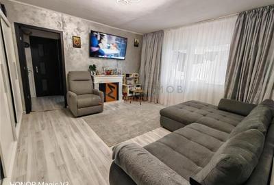 Apartament cu 2 camere semidecomandat, mobilat în Dorobanți 1