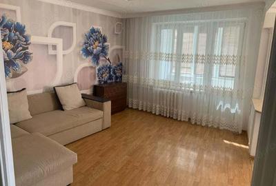 Apartament cu 3 camere de inchiriat in zona Bartolomeu - 2