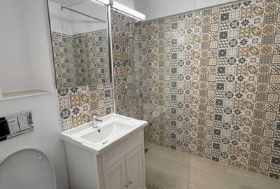 //3 CAMERE// ULTRACENTRAL//GALERIILE COMERCIALE// - 6