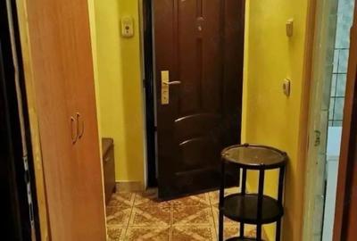 Garsonieră decomandată în Soarelui - 2