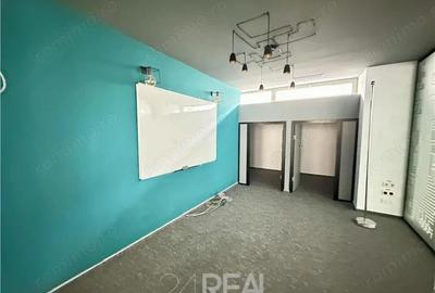 Spațiu comercial, în Romană - 1