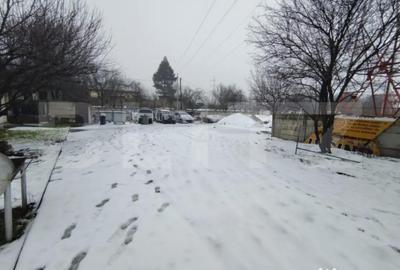 Spațiu comercial, de 600 mp, în Ișalnița