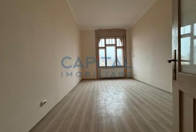 Apartament cu 3 camere decomandat în Central - 3