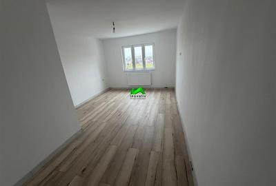 Apartament de vanzare 2 camere decomandat la cheie zona Lazaret - 4
